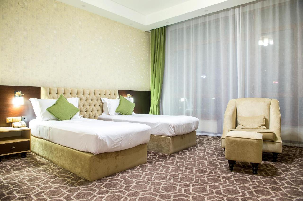 Megapolis Hotel Шымкент Экстерьер фото