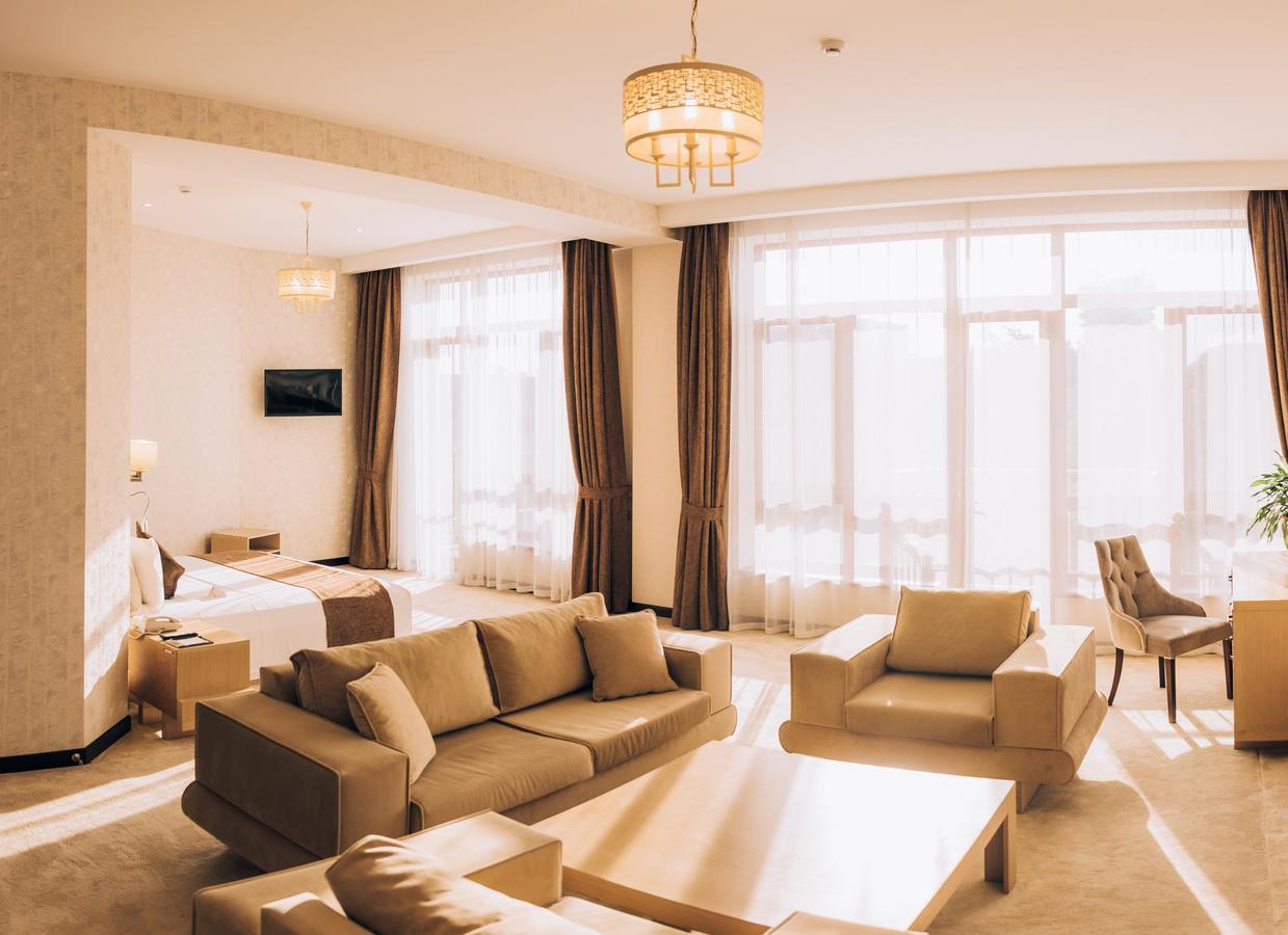Megapolis Hotel Шымкент Экстерьер фото