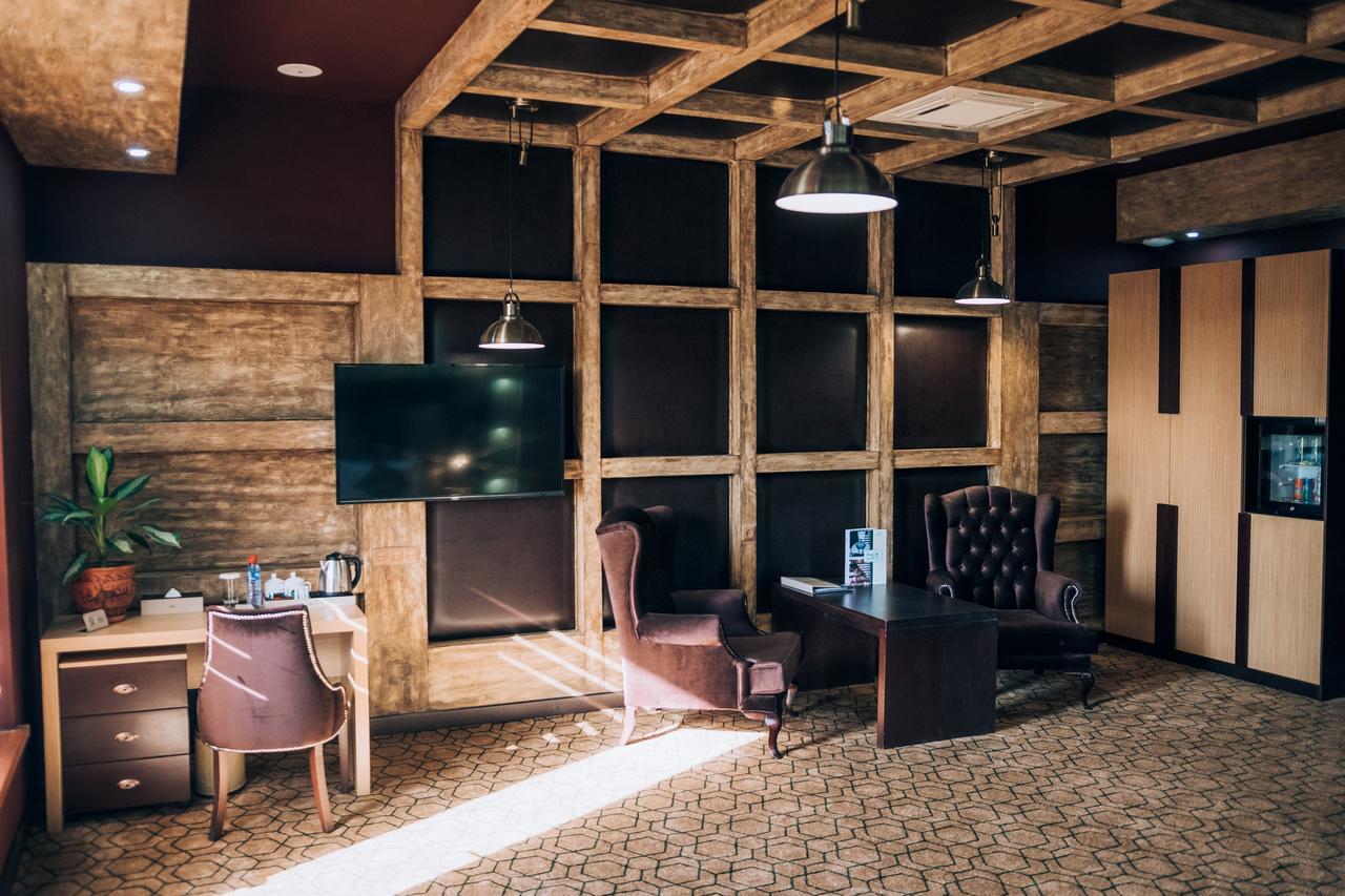 Megapolis Hotel Шымкент Экстерьер фото