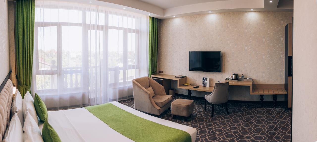 Megapolis Hotel Шымкент Экстерьер фото