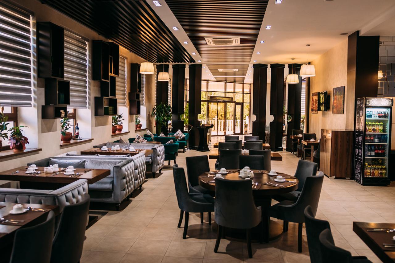 Megapolis Hotel Шымкент Экстерьер фото