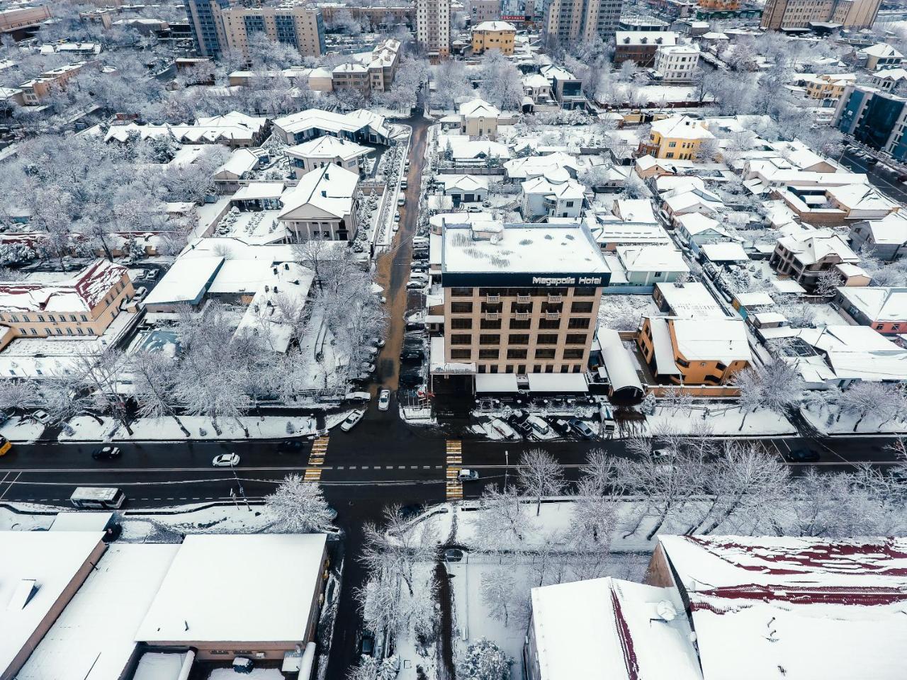Megapolis Hotel Шымкент Экстерьер фото